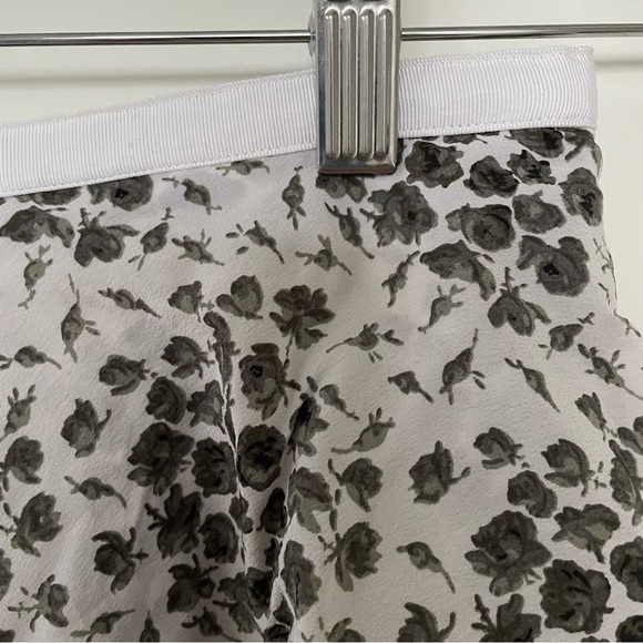 Club Monaco silk gray floral tiered skirt - Picture 3 of 11